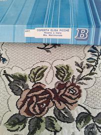 Copriletto Piquet ricamato a mano anni 60