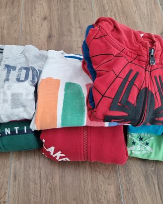 Tute tg. 3/4 anni 7 pezzi