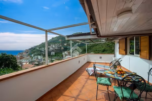 2 LOCALI A MINORI