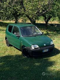 FIAT 600