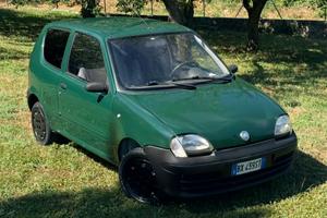 FIAT 600