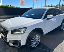 AUDI Q2 1.6 TDI Design EDITION