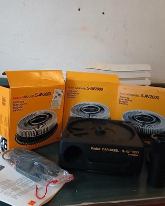 DIAPROIETTORE KODAK CAROUSEL S AV1030