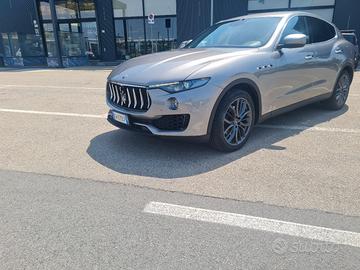 Maserati Levante 275 cv