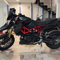 APRILIA DORSODURO 900 (MAXI-MOTARD) PARI AL NUOVO!