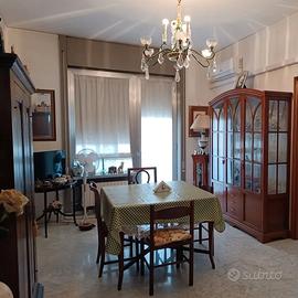 Panoramico Appartamento Piazza Dante Bestat