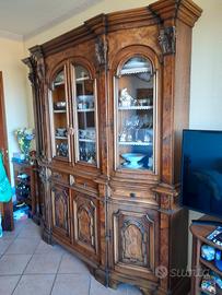 Mobile soggiorno in radica di noce