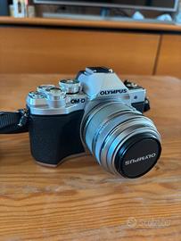 Olympus OM-D E-M10 III mirrorless