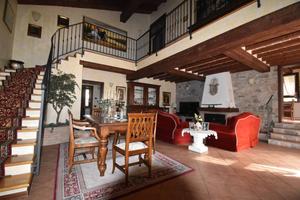 Villa di 508 m² con più di 5 locali e box auto dop