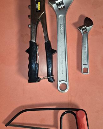 Attrezzi utensili 
