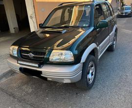 Suzuki grand vitara 2000 2.0