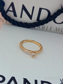 Anello Pandora con pietra 