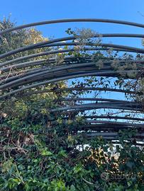 Archi metallici zincati per serre agricole