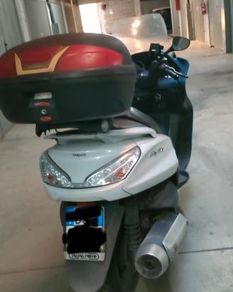 Yamaha majesty 400