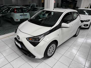 TOYOTA Aygo Connect 1.0 VVT-i 72CV 5 porte x-coo