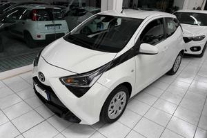 TOYOTA Aygo Connect 1.0 VVT-i 72CV 5 porte x-coo