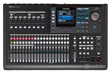Registratore digitale multitraccia Tascam DP32sd