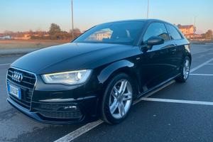 Audi a3 2.0 TDi S-line + tettuccio
