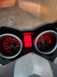 Yamaha X-Max 250 - 2011