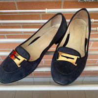 Scarpe con tacchi bassi blu