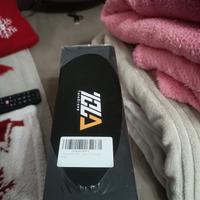 Nuovo neanche aperto dalla confezione