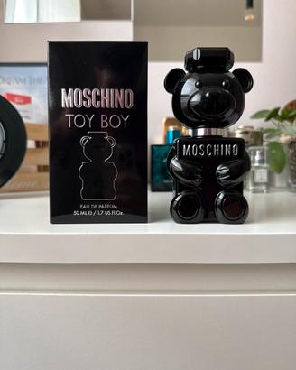 Moschino Toy boy