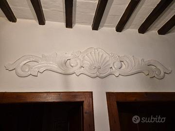 Fregio decorativo da parete legno intagliato