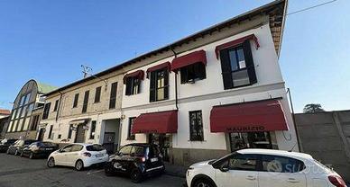 Immobile in asta di 352 m² con 2 locali a Busto Ar