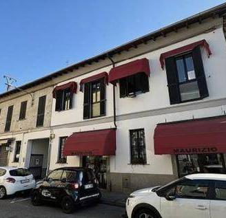 Immobile in asta di 352 m² con 2 locali a Busto Ar