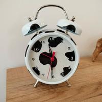 Sveglia da comodino muccata