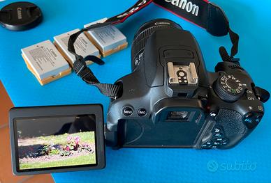 Fotocamera digitale Canon 700D
