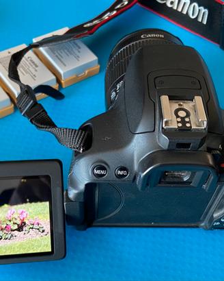 Fotocamera digitale Canon 700D