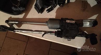 Motorino tergi Volkswagen Golf 7 anno 2015