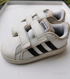 Scarpe Adidas 24