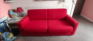 Divano Poltronesofà praticamente nuovo