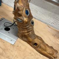 Lampada di legno d’ulivo