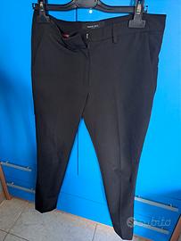 Pantalone firmato Manuel Ritz stretto