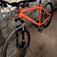 MTB B-TWIN bicicletta