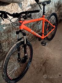 MTB B-TWIN bicicletta