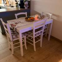 Tavolo + sedie
