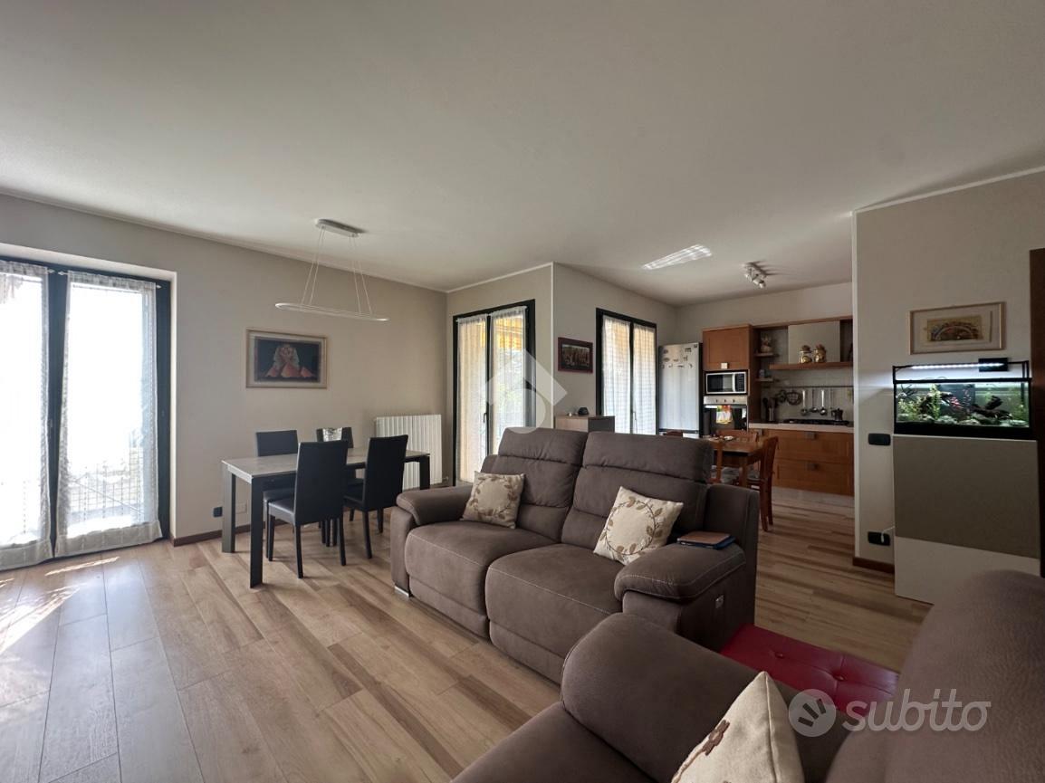Apartment in VR - Vista 4