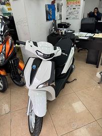 Piaggio Liberty 125 NUOVO euro 5 - PERMUTE