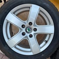 cerchi in lega e gomme da neve