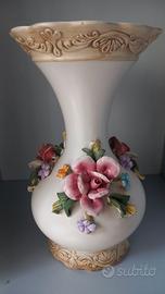 VASO IN CERAMICA CAPODIMONTE 