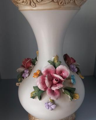 VASO IN CERAMICA CAPODIMONTE 