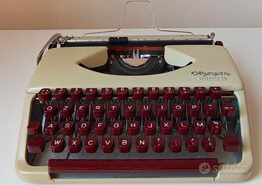 Macchina da scrivere Olympia Splendid 33 crema bor