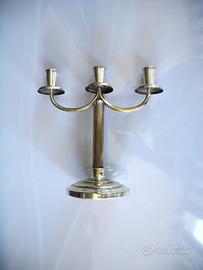 Coppia candelabri a tre fiamme in ottone argentato
