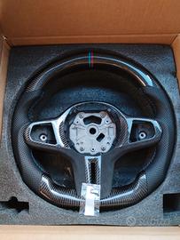 Volante BMW Serie 1 F40 in carbonio e alcantara