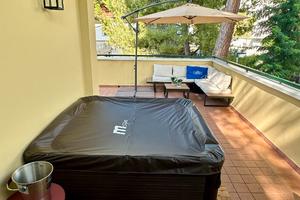 Appartamento ristrutturato Porto/Alba con terrazzo