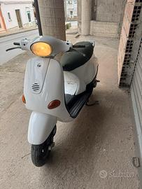 Vespa 50 et4